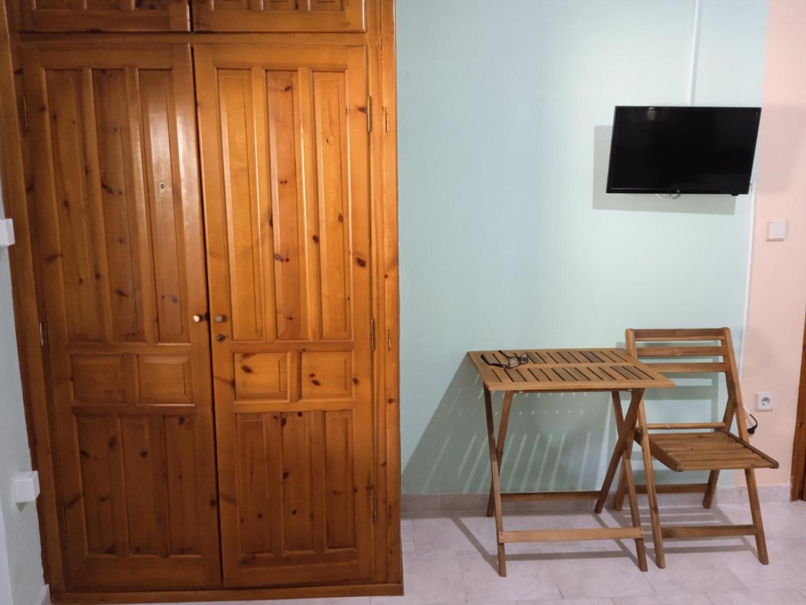 Valta'S Room 4 Palairos Exterior photo